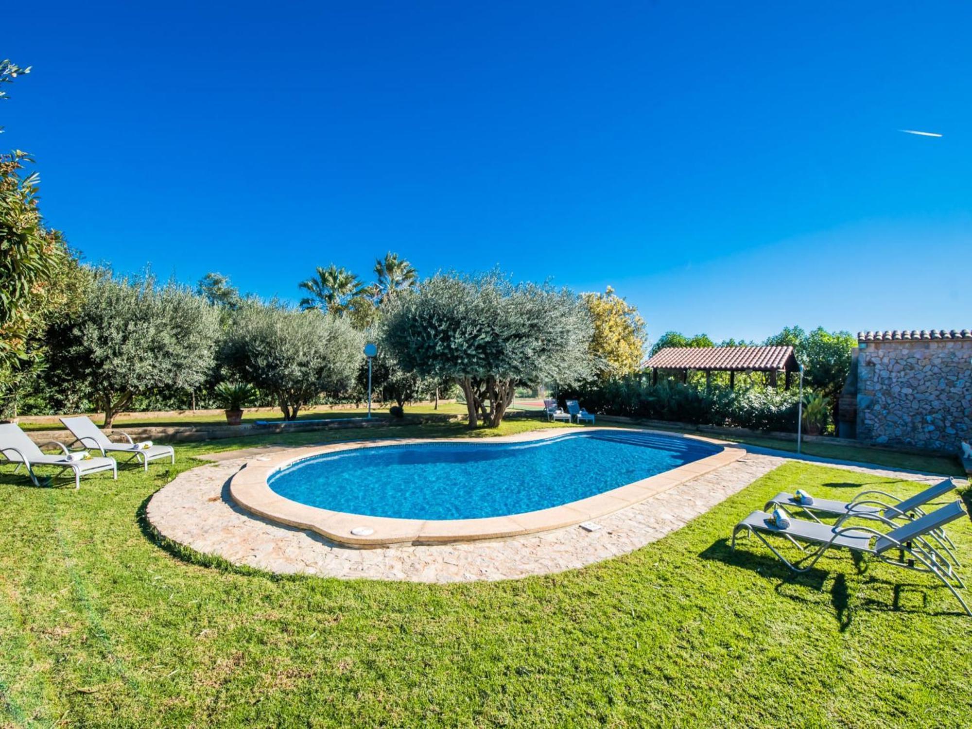 Rural For 8 Guests *